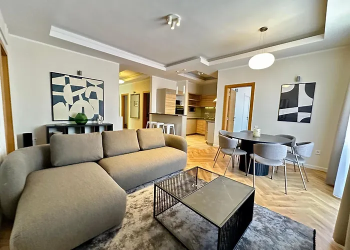 Orangehomes Fantastic 3 Bedrooms Apartment Dohany Street